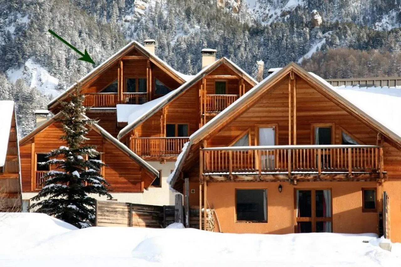Le Sore Hameau Des Chazals Nevache Hautes Alpes 0*,  France